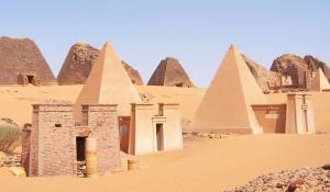Sudan_Meroe_Pyramids