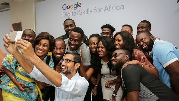 Mentorship program - Google CEO Sundar Pichai takes a selfie with Nigerians during his visit to the country. Photo - TechDemi